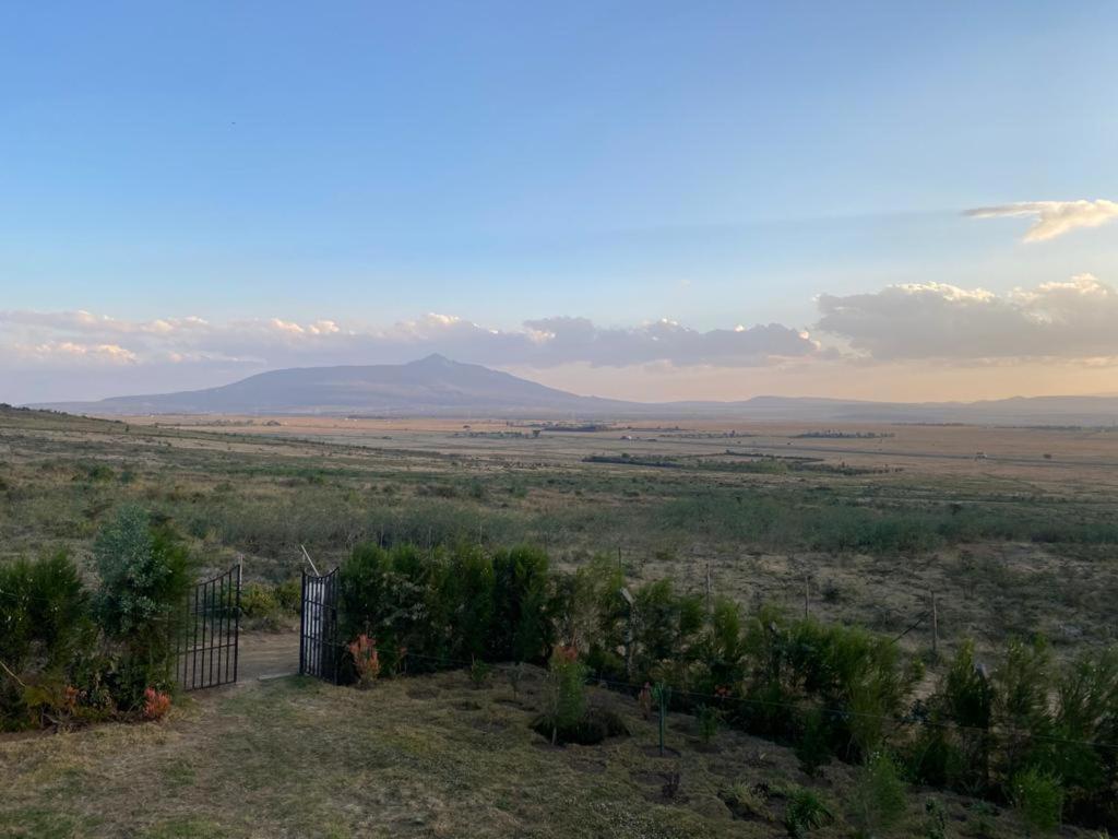 Villa Ole Munyak-4 Bed House On The Hill Naivasha Exterior foto